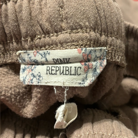 Pink Republic Women’s Tan Sweatpants | Size X-Small - Picture 2 of 2